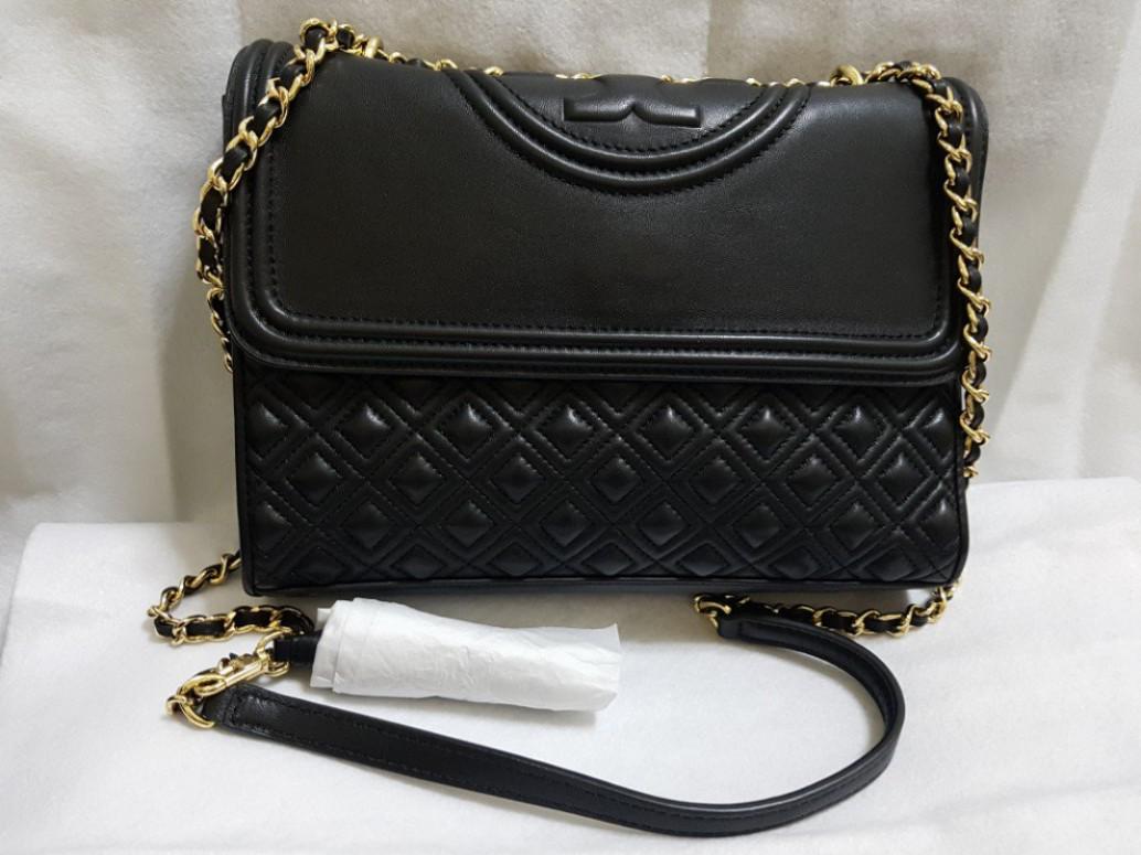 Tory Burch Fleming Convertible Shoulder Bag (Black), Luxury, Bags & Wallets  on Carousell