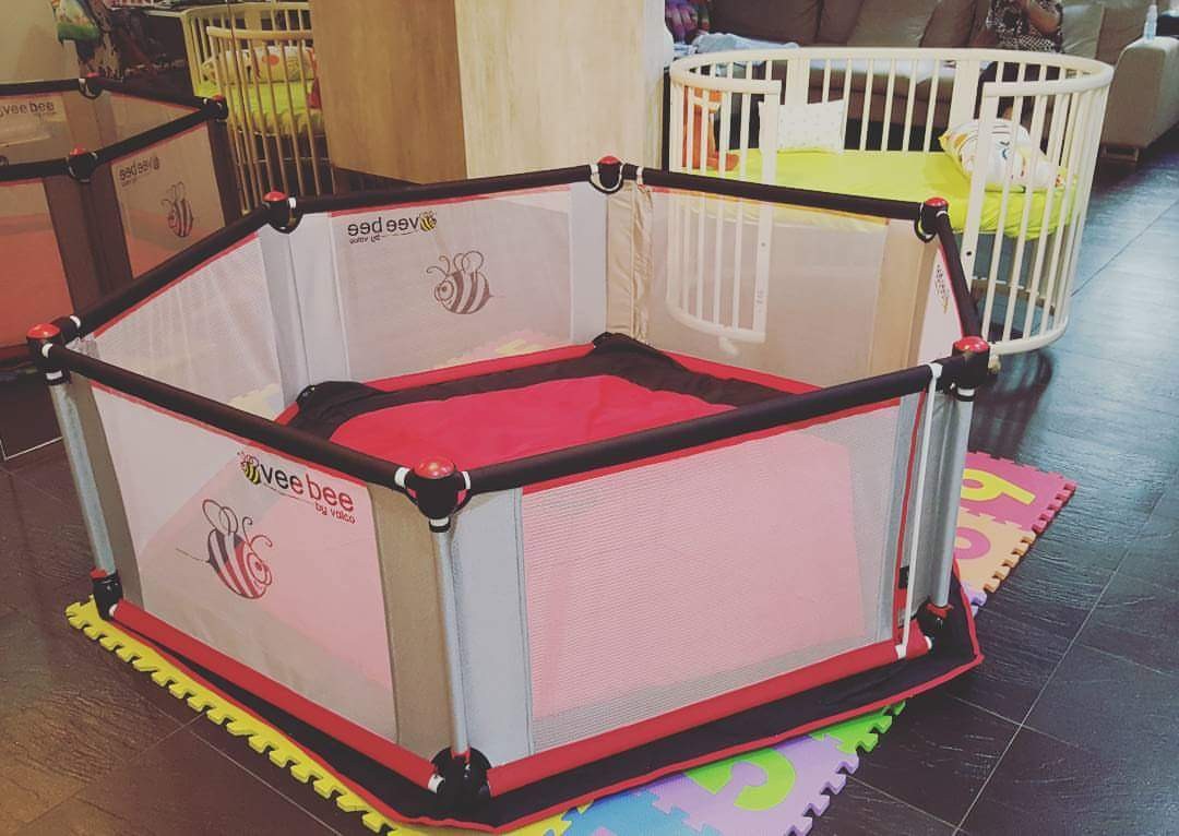 vee bee play yard