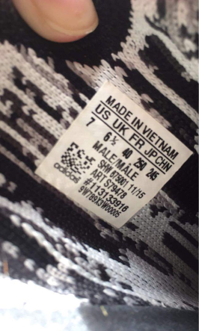 ADIDAS NMD R1 GLITCH CAMO (Category: Sneakers) located in Pasay City. Submitted by olaiya_ (Listing ID 175052673, Image 3). Description: 8/10 or better Slight heel drags, little yellowing US7, fits like an 8 cos PK RFS: not using it anymore Its legit 💯 U cant find this on stockx Slight nego!!!!! .