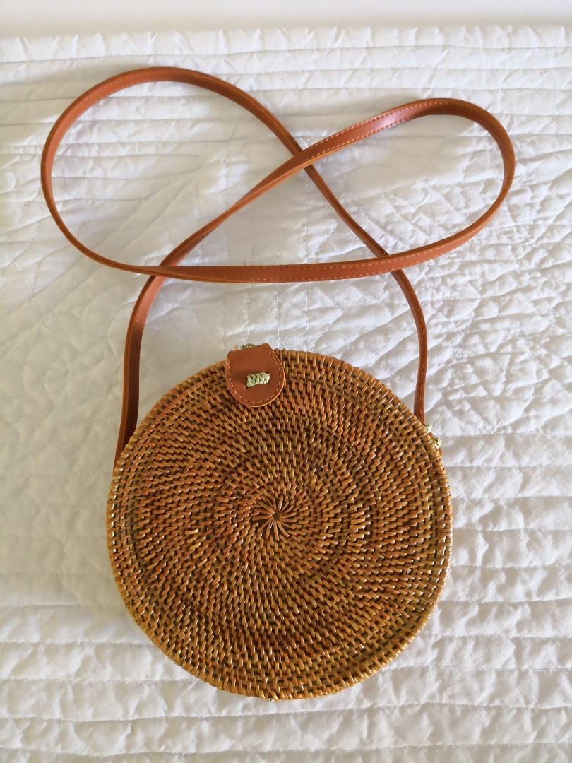 Basket outlet sling bag