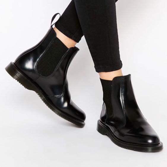 Brand New Dr Martens Kensington Flora Chelsea Boots Women S Fashion Shoes Boots On Carousell
