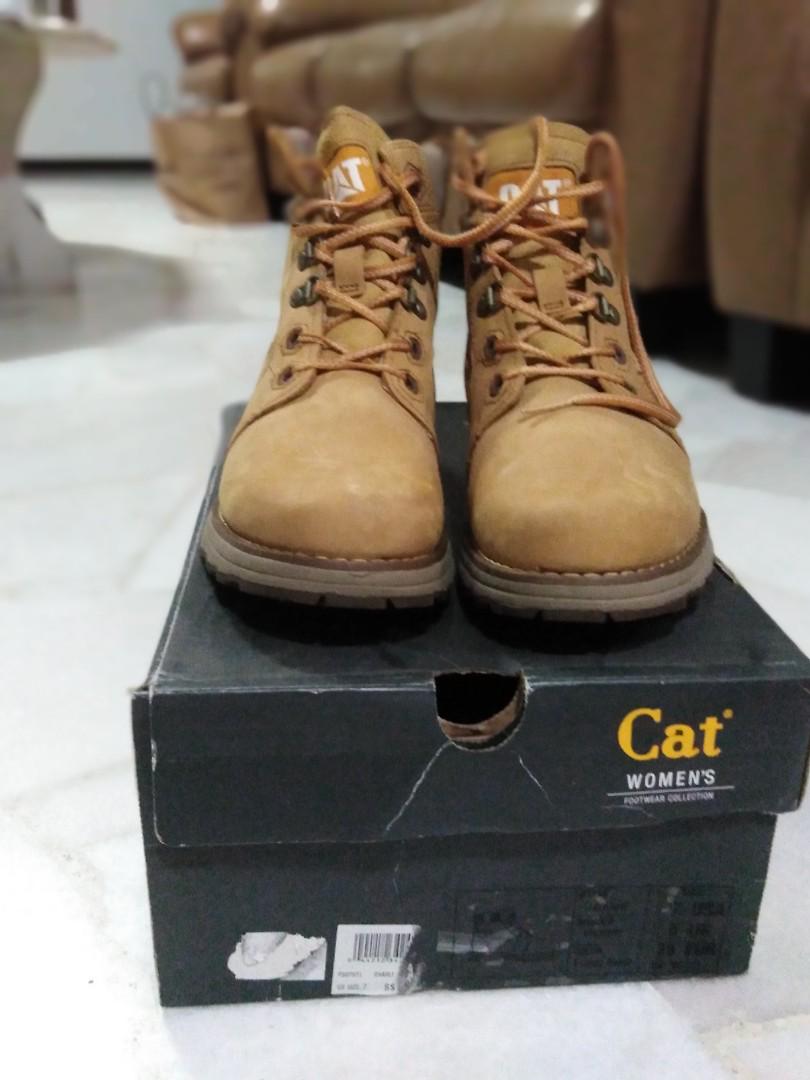 Caterpillar woman boots Women s Fashion Footwear Boots on Carousell