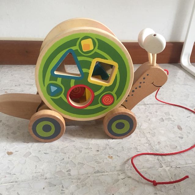 hape snail shape sorter