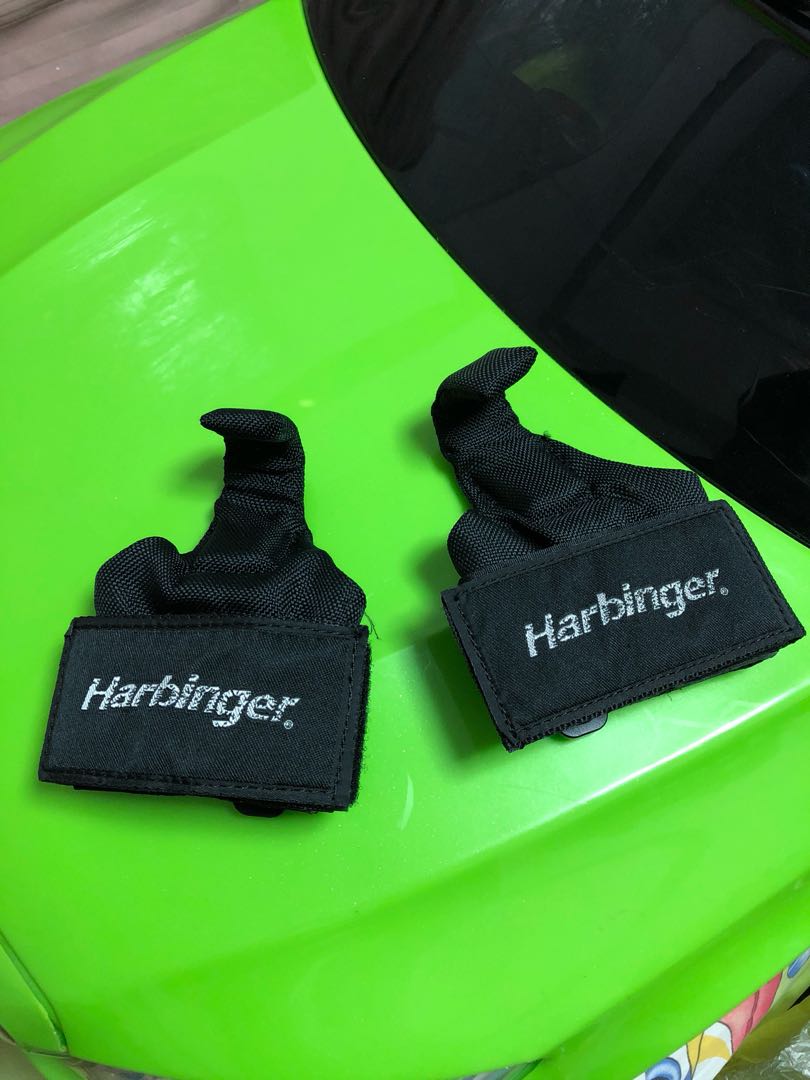 Harbinger lifting hooks, Sports Equipment, Exercise & Fitness, Toning