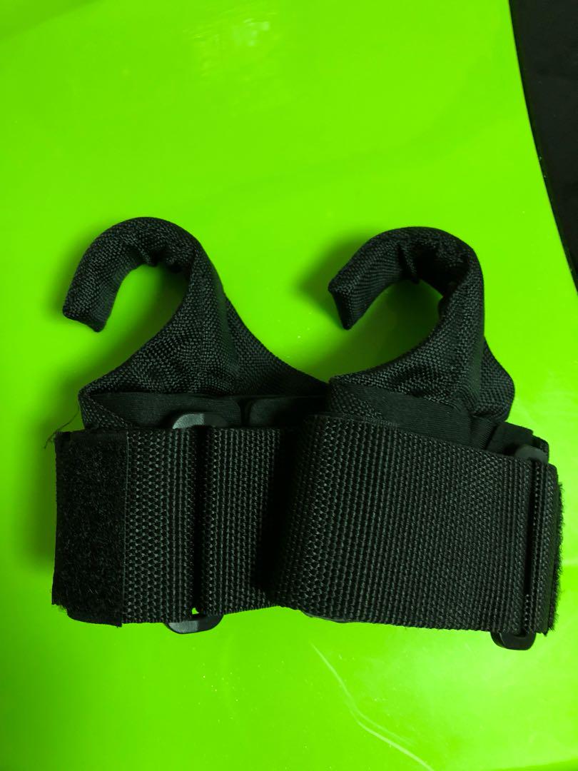 Harbinger lifting hooks, Sports Equipment, Exercise & Fitness, Toning
