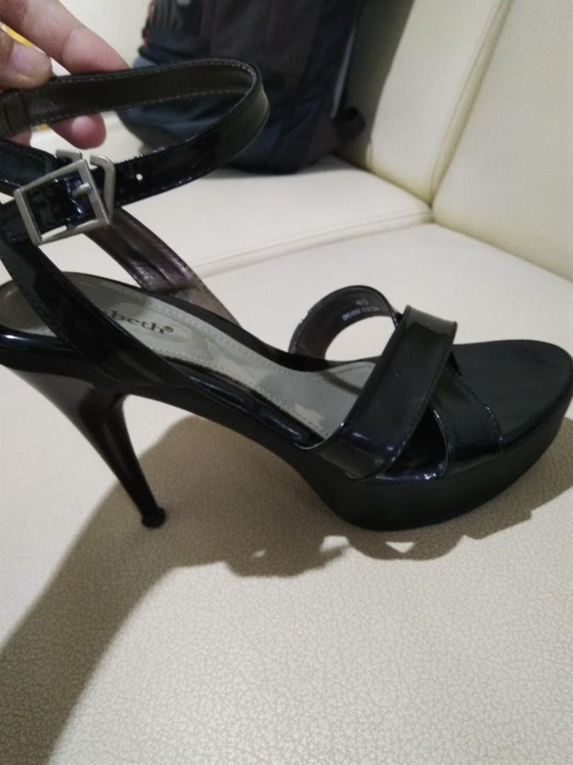 High hotsell heels elizabeth