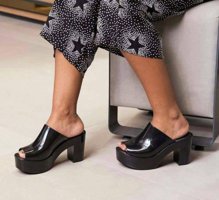 Melissa mule discount open toe sandals