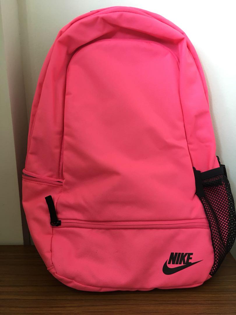 Nike Backpack, Women's Fashion, Bags 