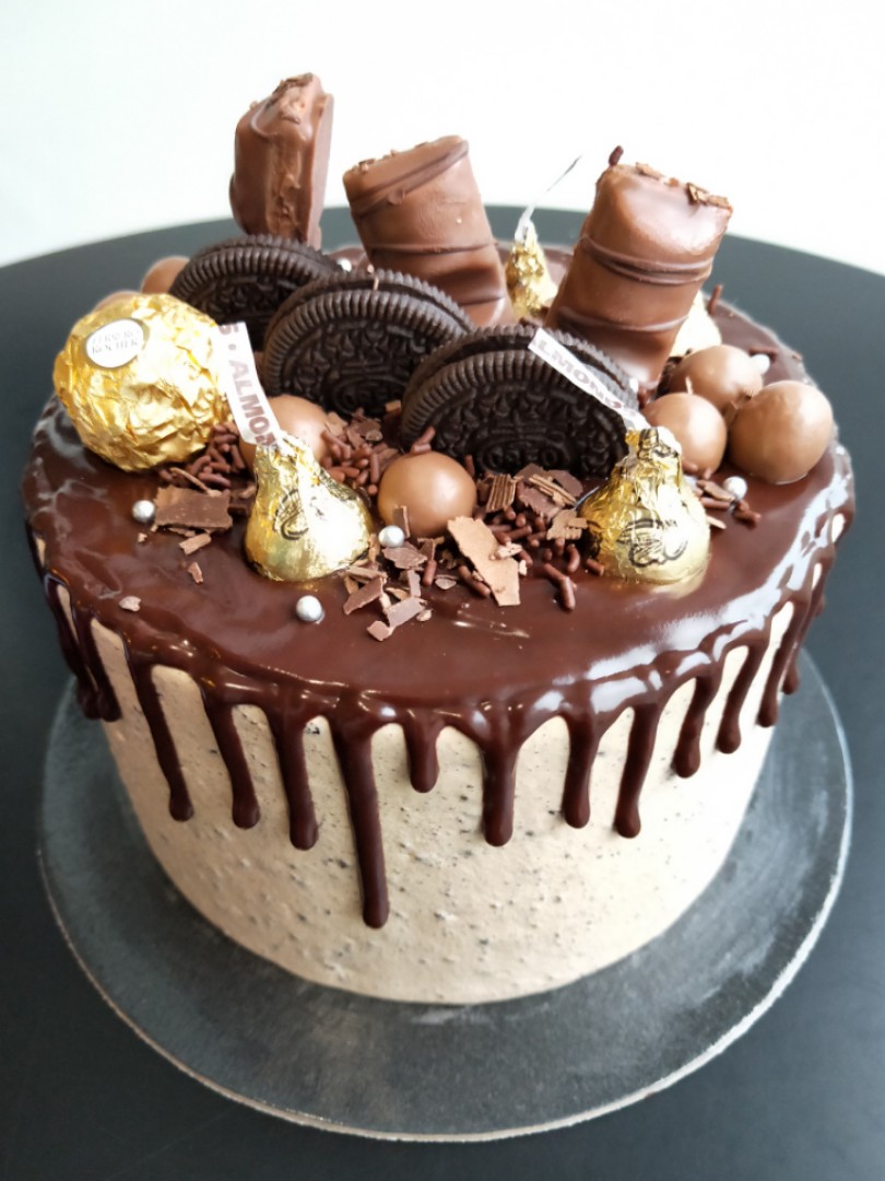 Offer Oreo Chocolate Birthday Cake Food Drinks Baked Goods On