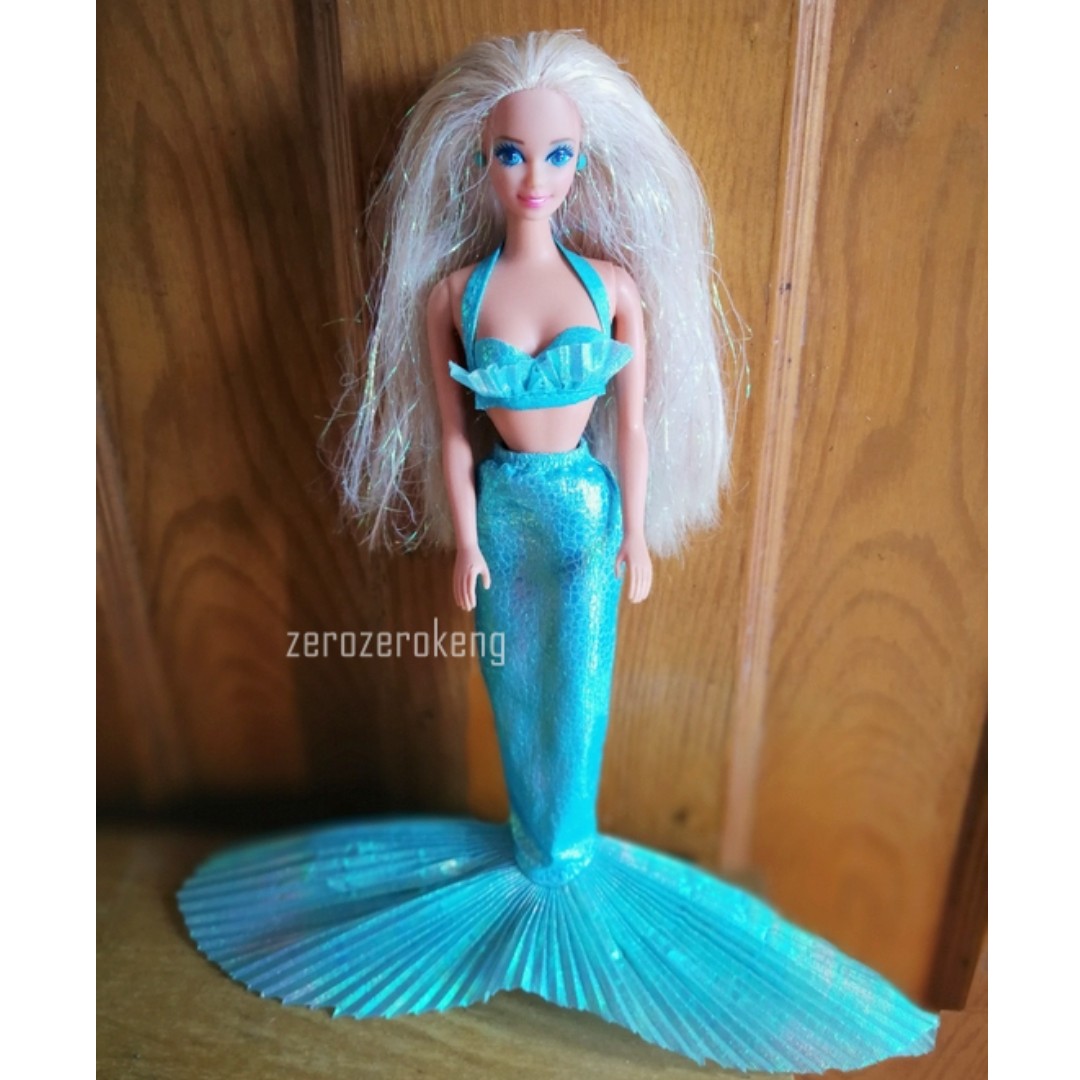 RARE Barbie Doll Mermaid Fin Dress Magical Hair Change Colors 1991