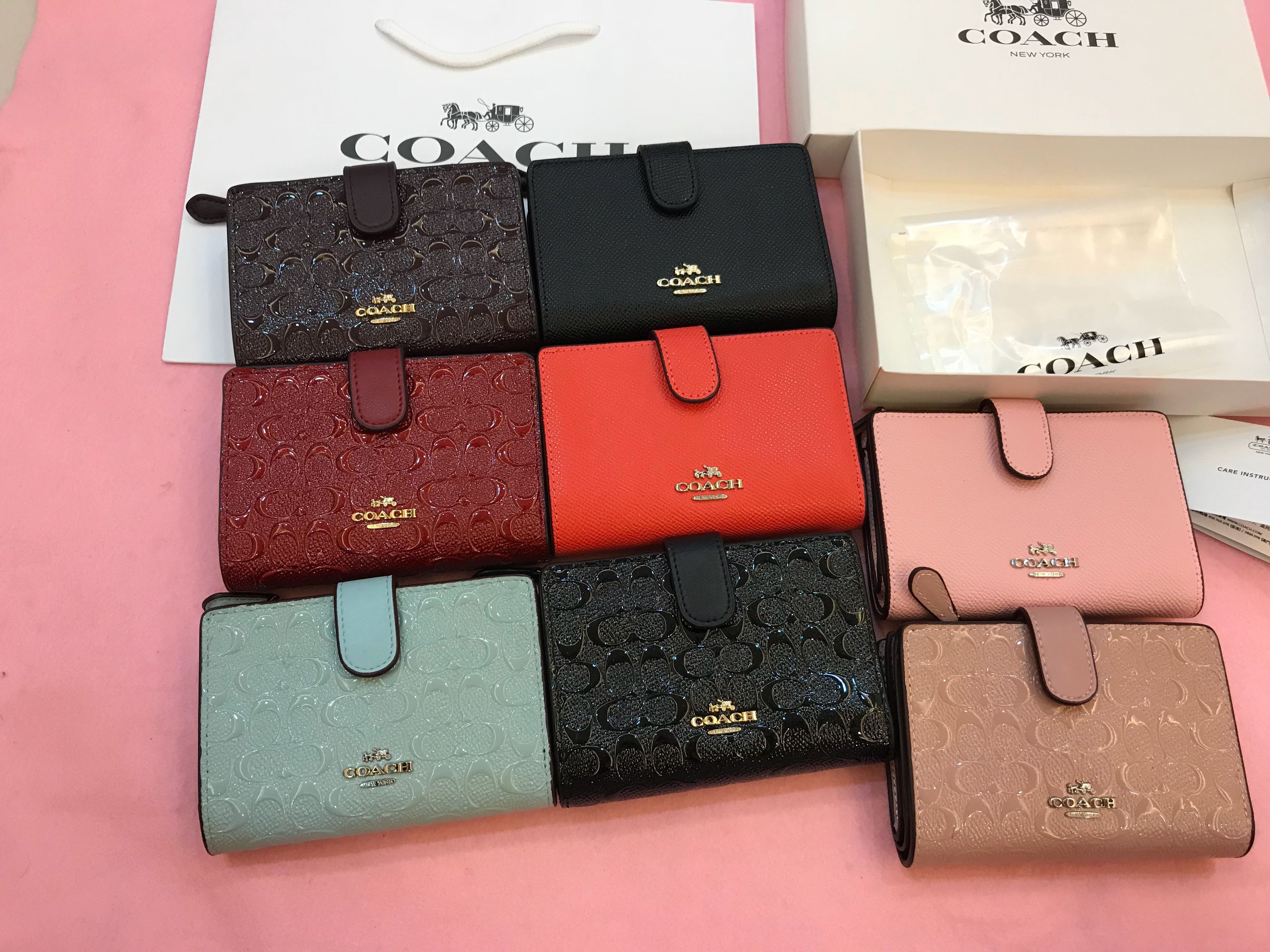coach medium purse