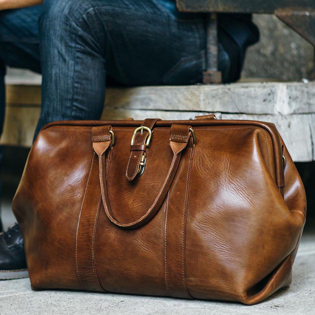 Satchel and page top pilot bag