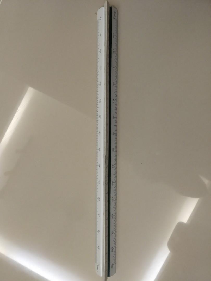 Surveyor deals scale ruler