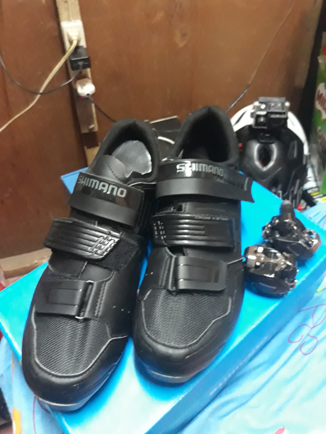 shimano cleatset size46 Men s Fashion Activewear on Carousell