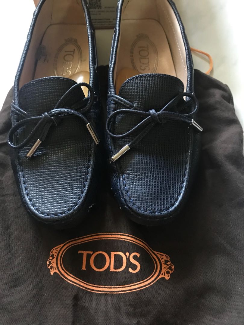 Tod S Heaven New Laccetto Loafers Ladies Navy Women S Fashion Shoes Others On Carousell carousell
