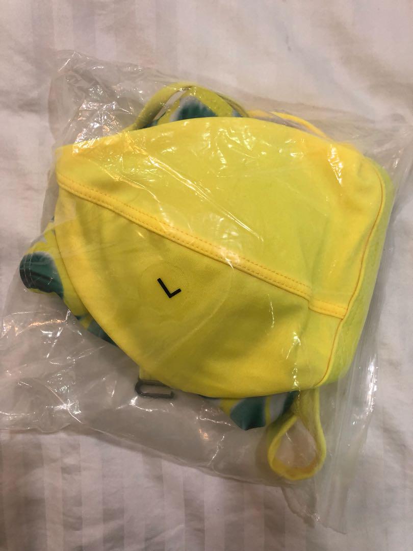 Bikini (Category: Bikinis & Swimsuits) located in Kuala Lumpur. Submitted by aluubee (Listing ID 189345285, Image 3). Description: Wrong size buying .
