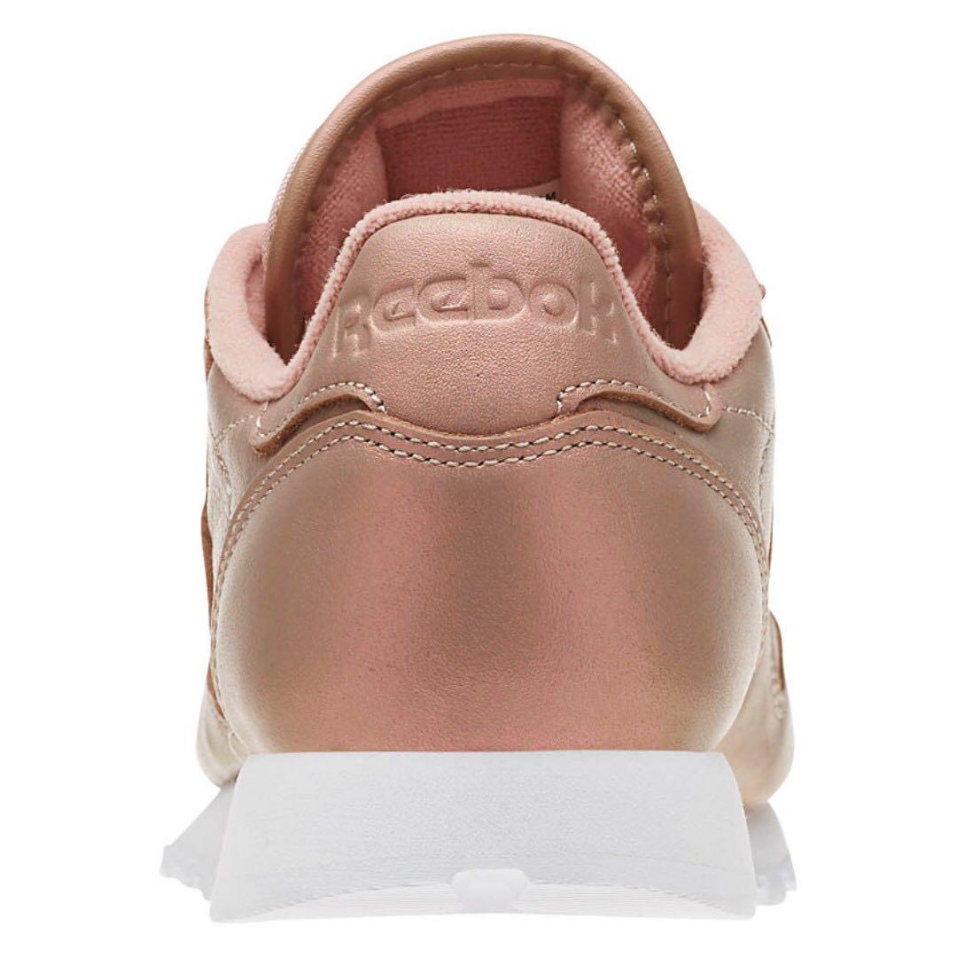 BNIB REEBOK Classic Leather in Rose Gold Women s Fashion