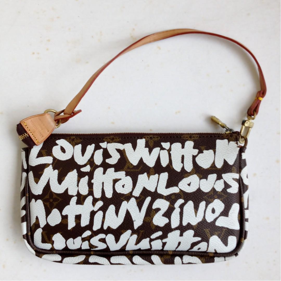 Graffiti pochette Louis Vuitton by Stephen Prouse (Category: Luxury Bags & Wallets) located in Manila. Submitted by mindplanets (Listing ID 189262546, Image 1). Description: the LV by Prouse--stephen prouse--thedesign that re-catapulted and re-established the vuitton name and brand. This pouchette is a probable marketer's pre-roll/ seller pre-roll bag--still UNUSED and fresh-- but vintaged/aged as shown by oxidized metalware--- as pre-roll bag--i