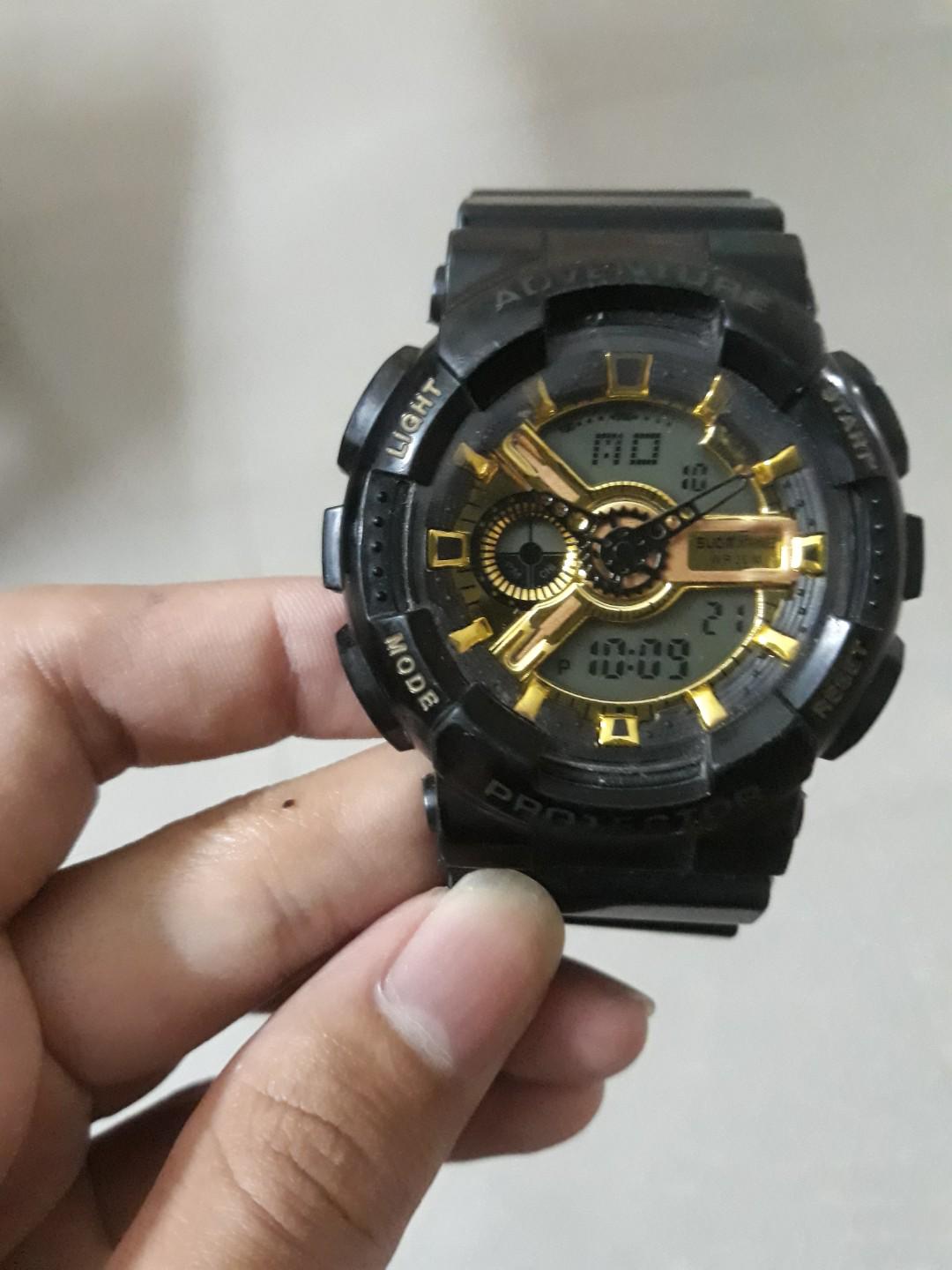 Submarine watch price 2025