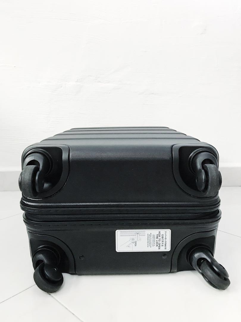 Muji Hard Carry Luggage Bag Suitcase, Hobbies & Toys, Travel, Luggage