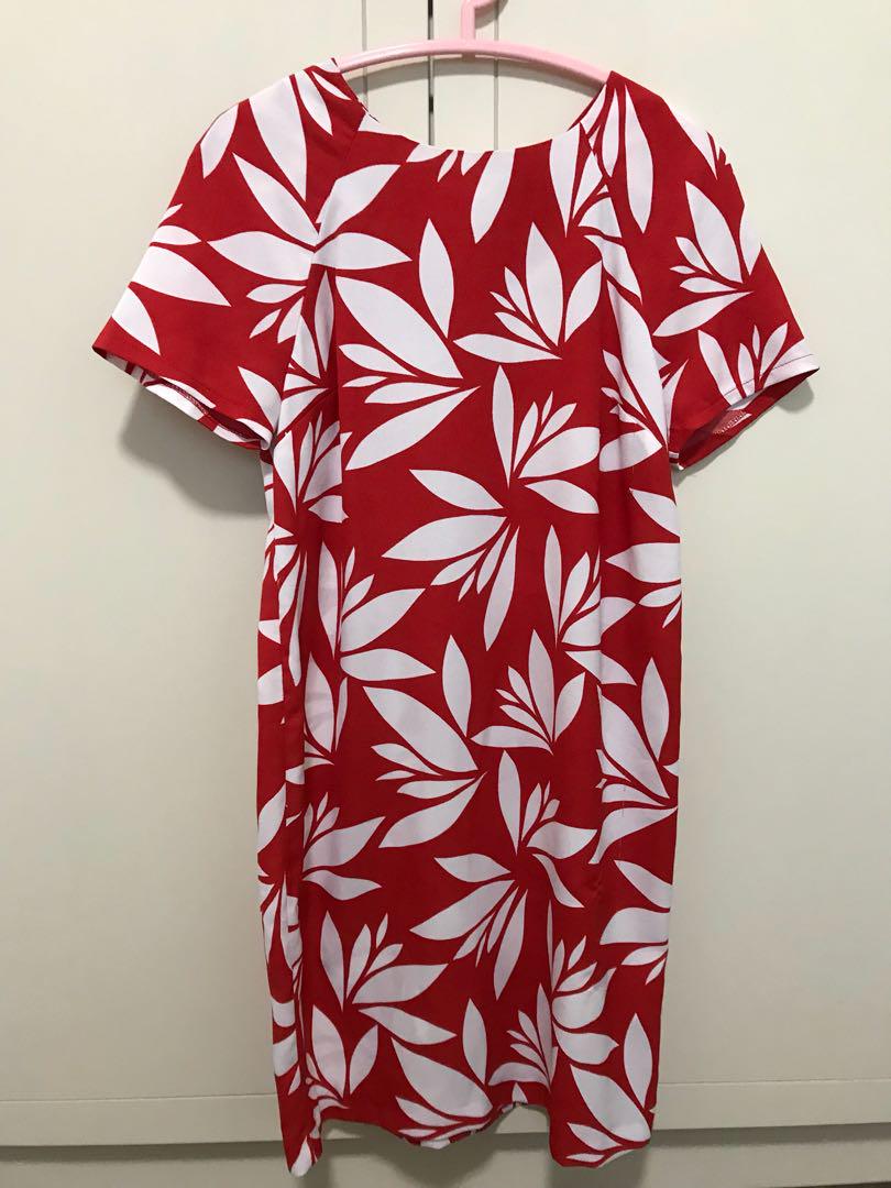 Red and clearance white hawaiian dress