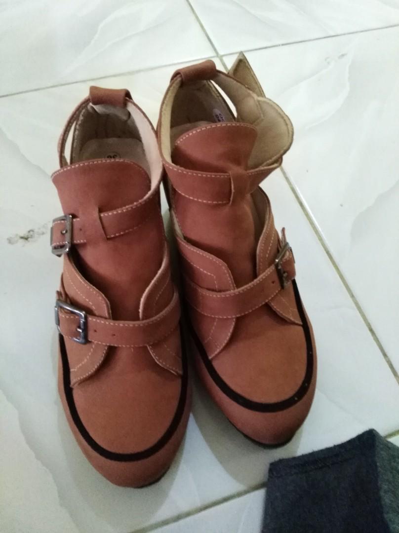 Sepatu Elizabeth Ori No 36 Fesyen Wanita Sepatu Di Carousell