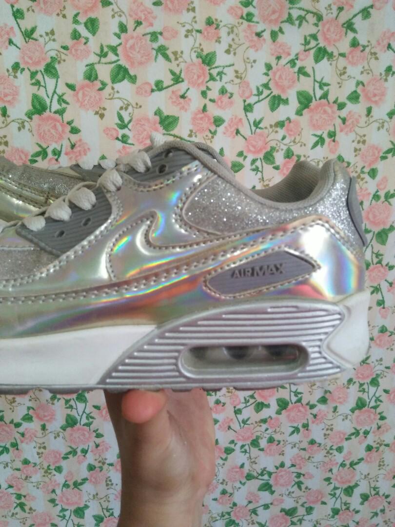 nike glitters