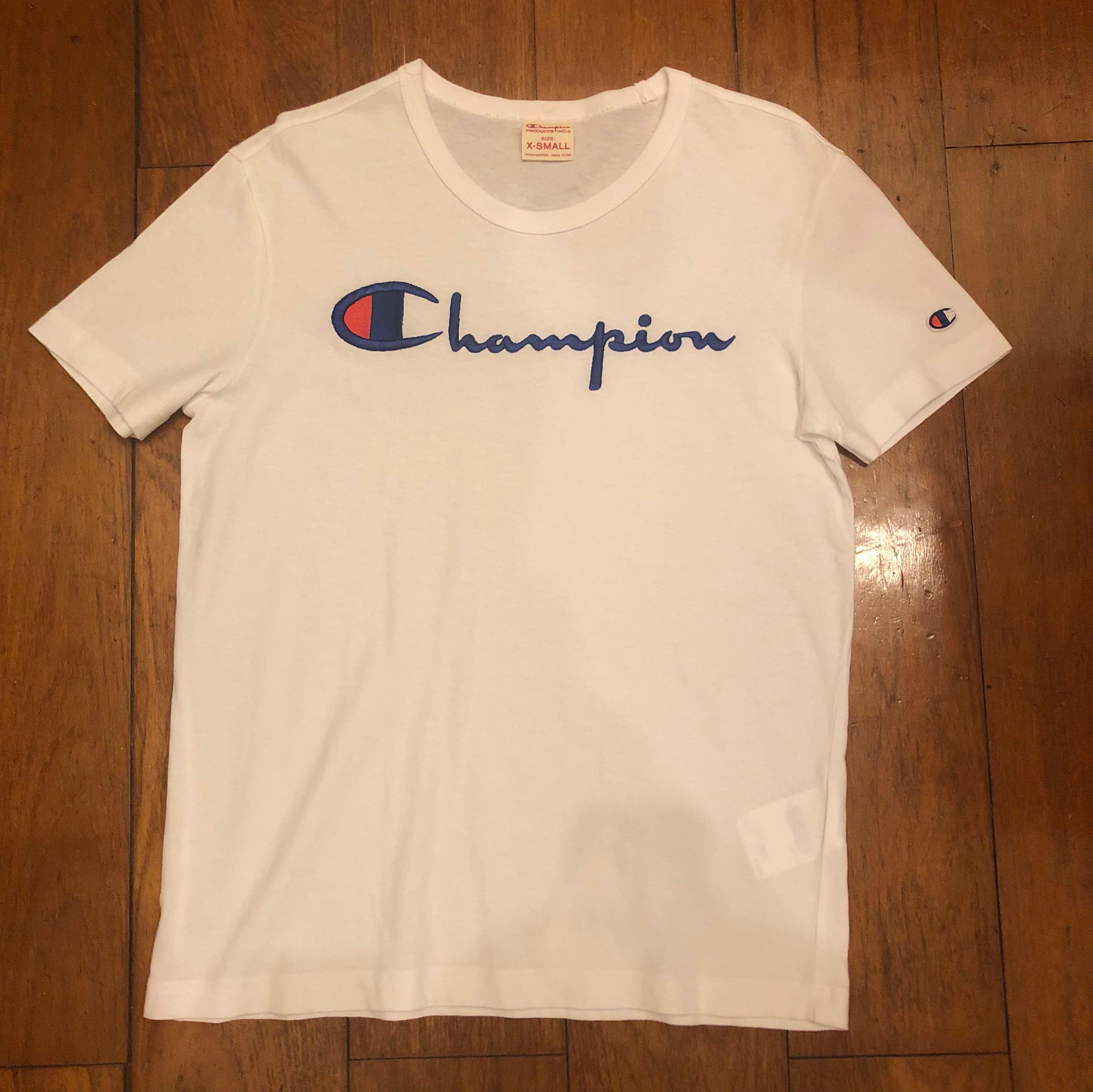 champion t shirt xs