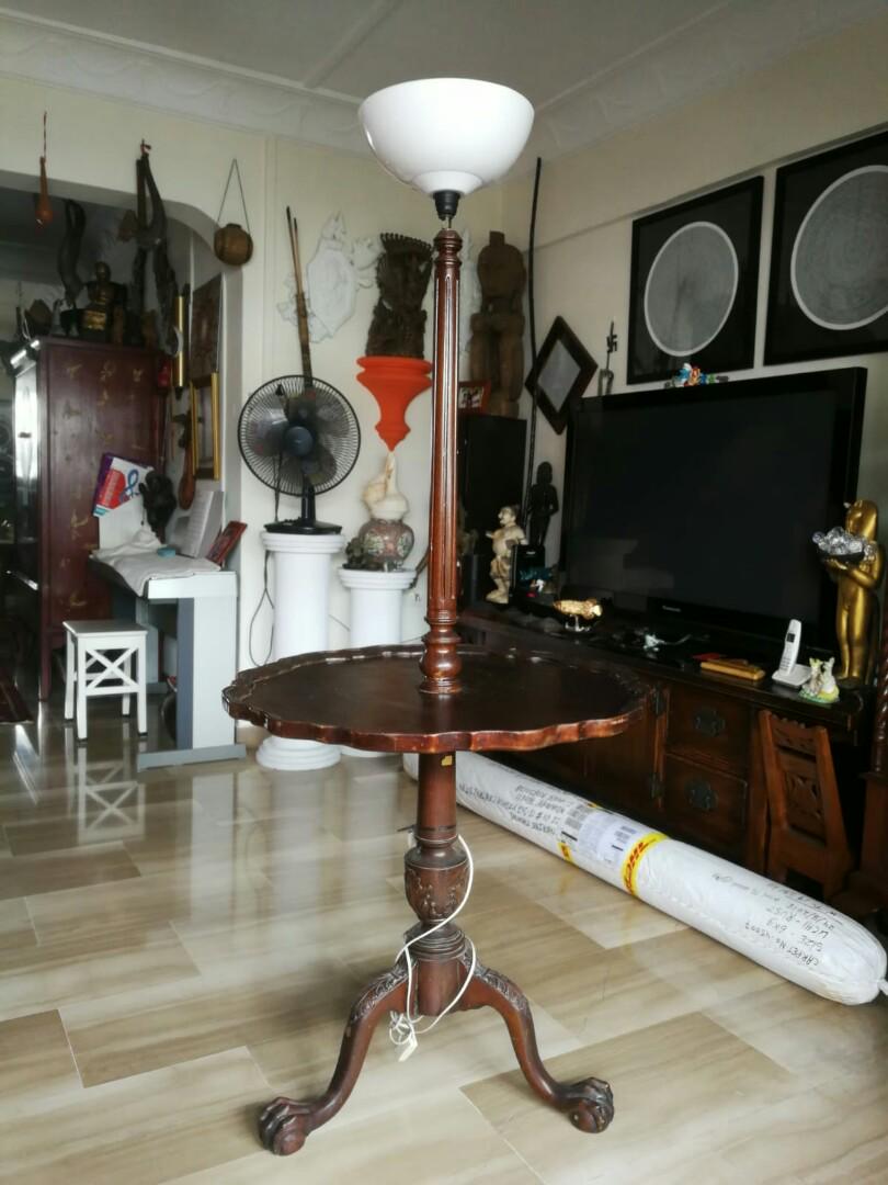 Dutch Colonial Lamp Stand Vintage Collectibles Vintage
