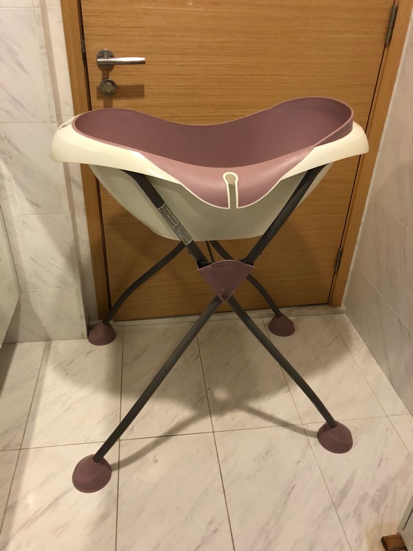 baby bath tub with high stand