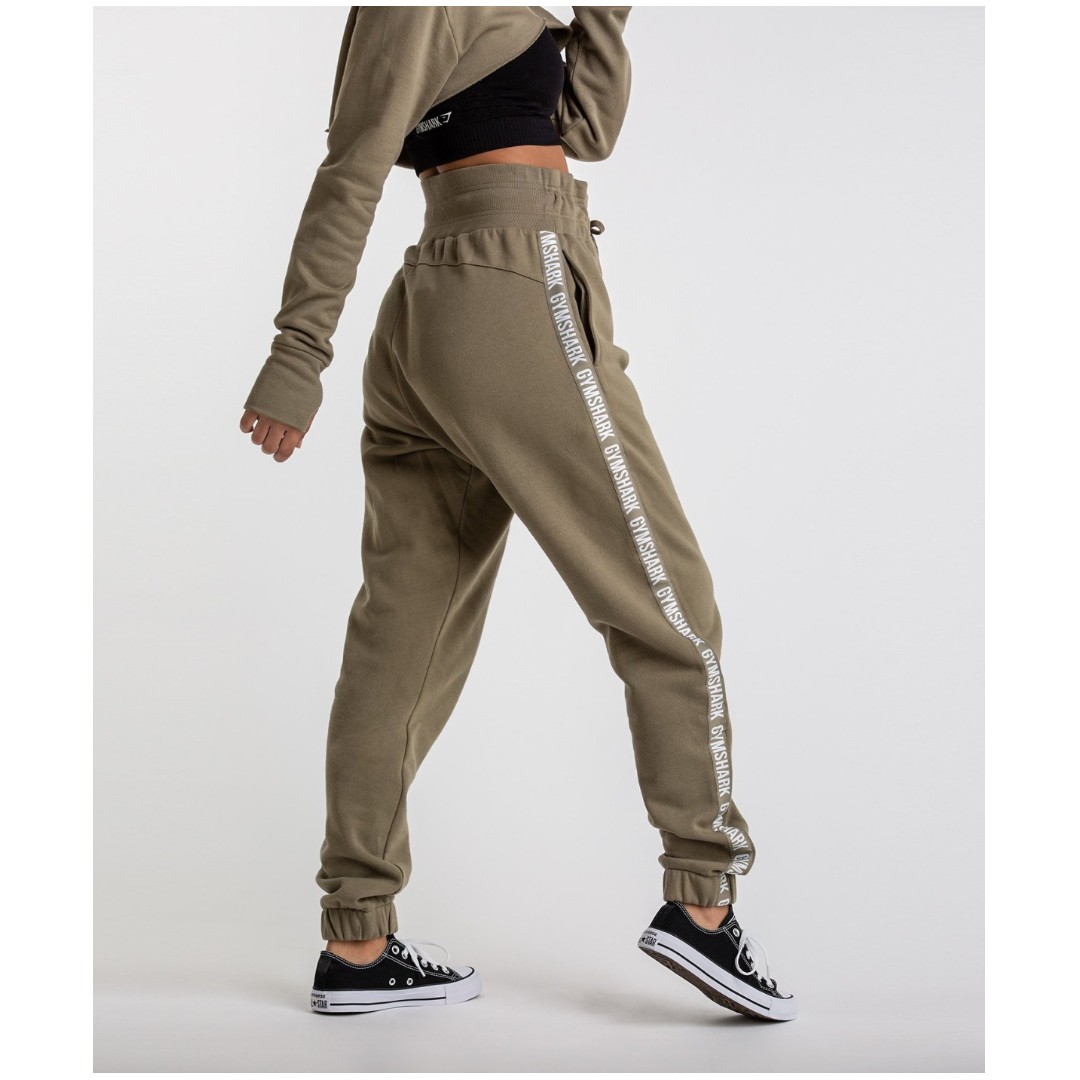 Gymshark Arrival Woven Joggers - Core Olive