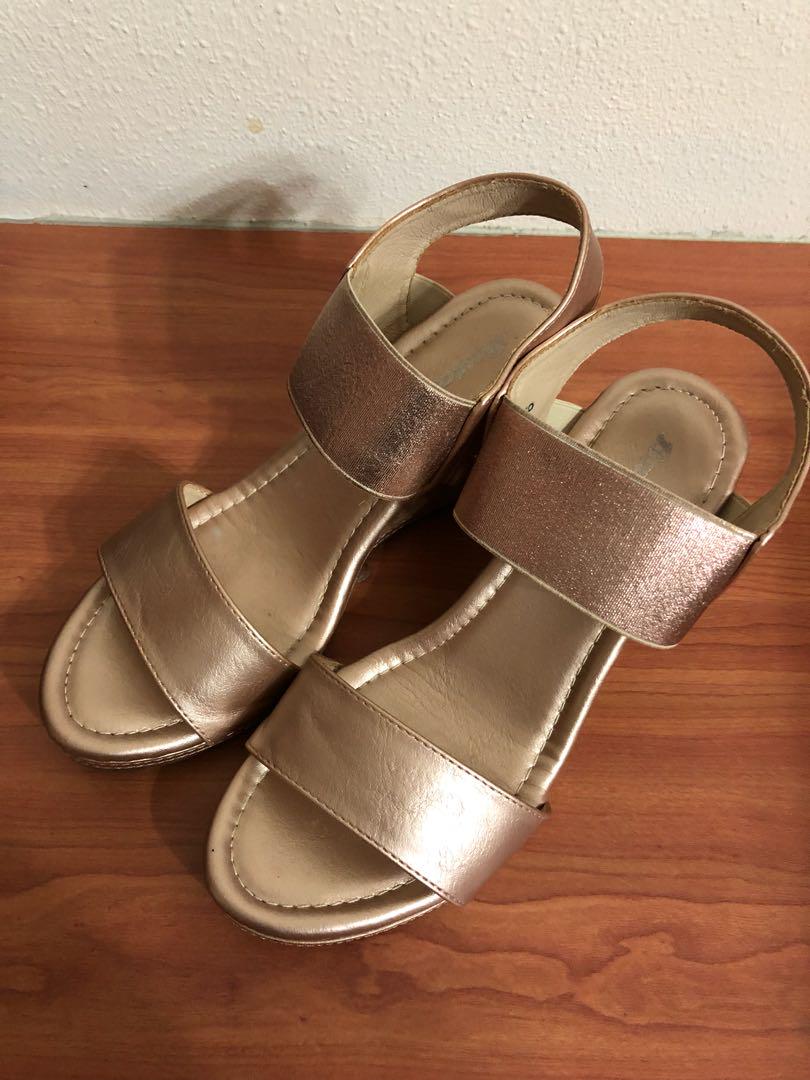 bata golden sandals