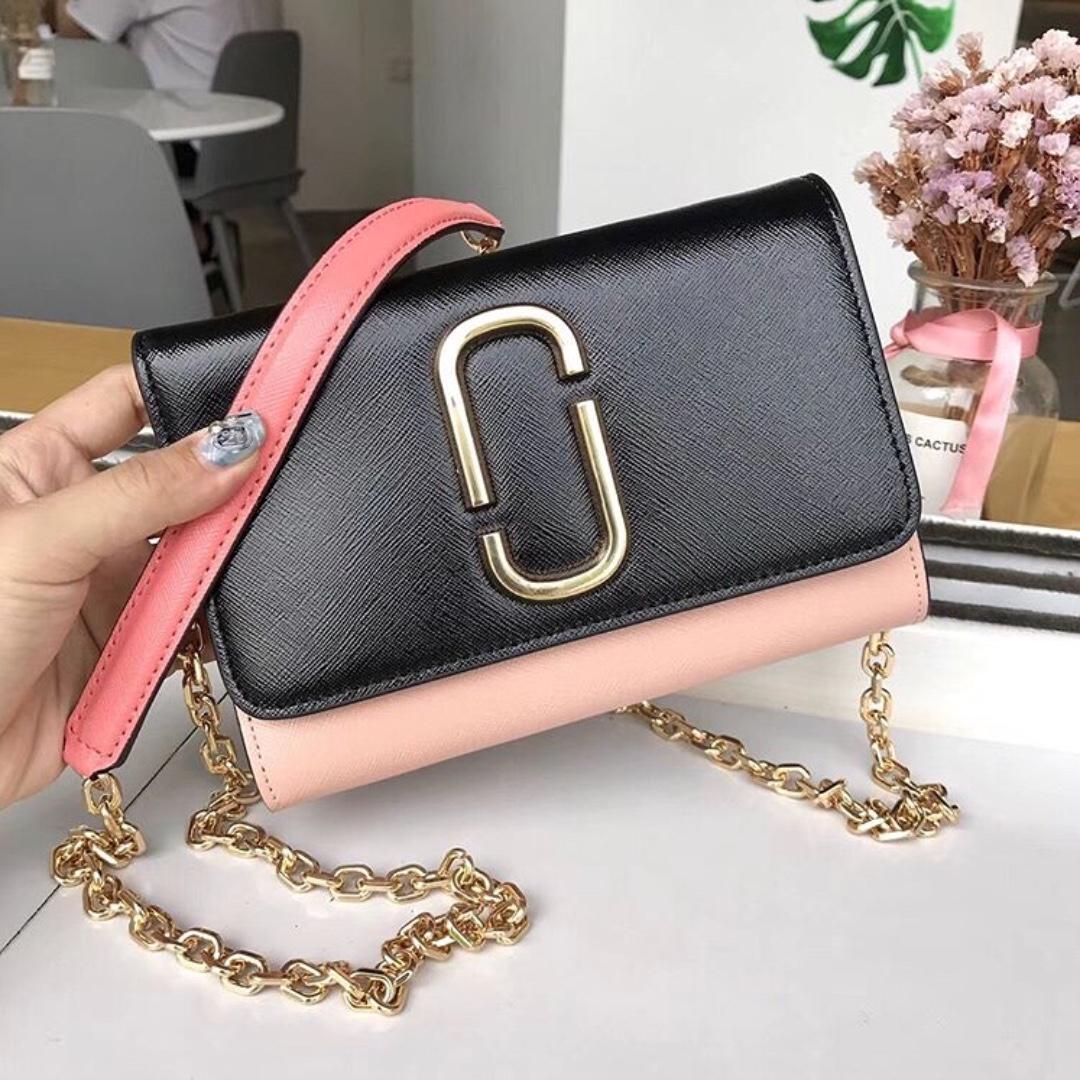 marc jacobs wallet chain