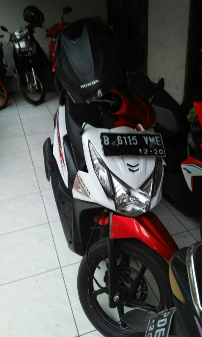 Motor Beat Merah Putih - Dunia Otomotif 2020