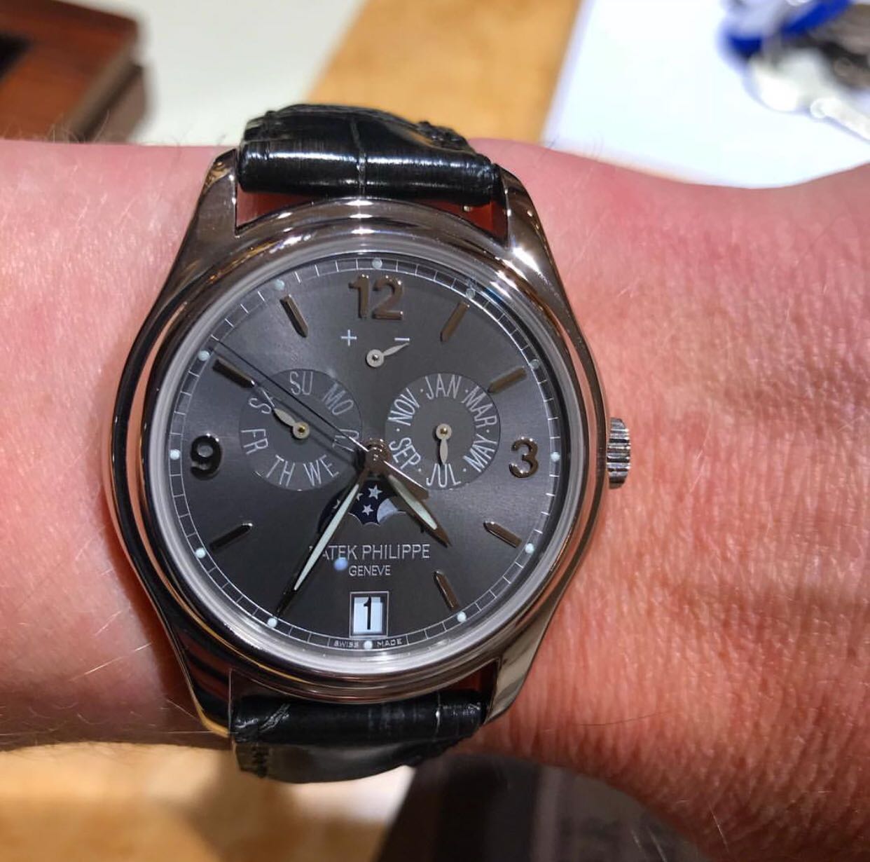 Patek Philippe 5146 g 010 Annual Calendar WG Slate Dial 100