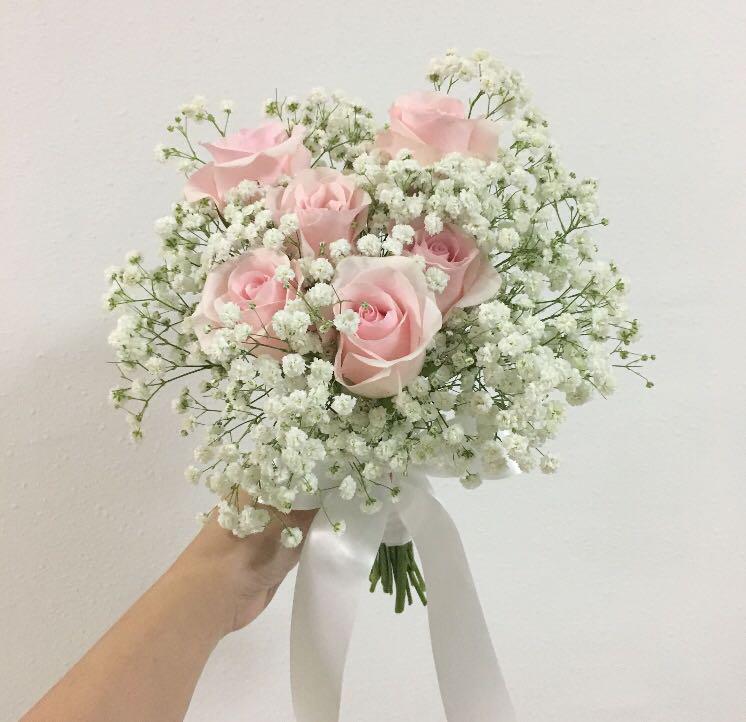 6 rose bridesmaid bouquet