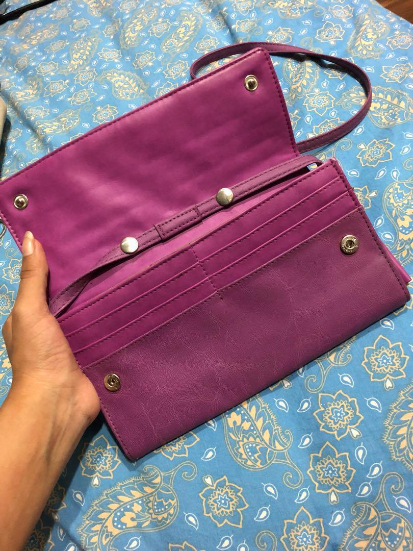 Sling bag, Women's Fashion, Bags & Wallets, Crossbody Bags on Carousell