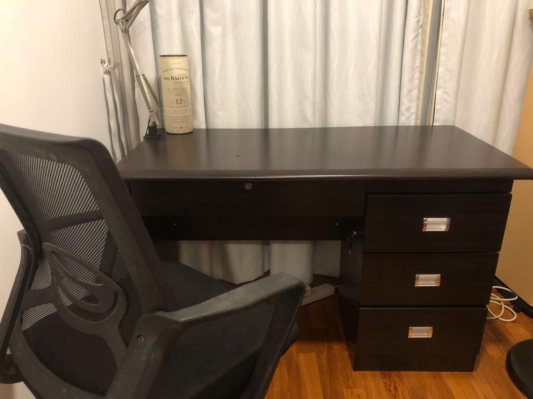 2.5 feet deals computer table