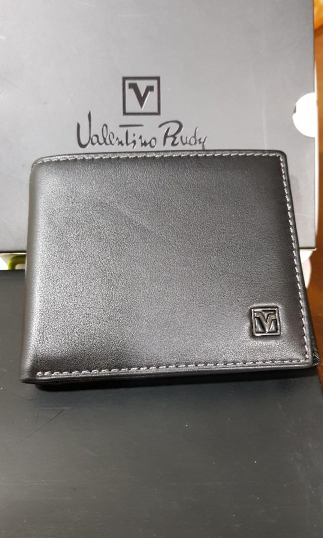 farvning Tyr fedt nok Valentino Rudy Wallet Online Sales, UP TO 56% OFF |  www.barcelonaopenbancsabadell.com