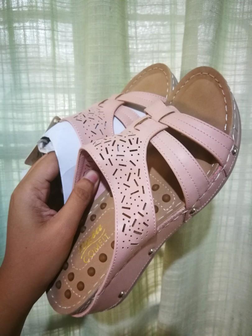 bata comfit sandals