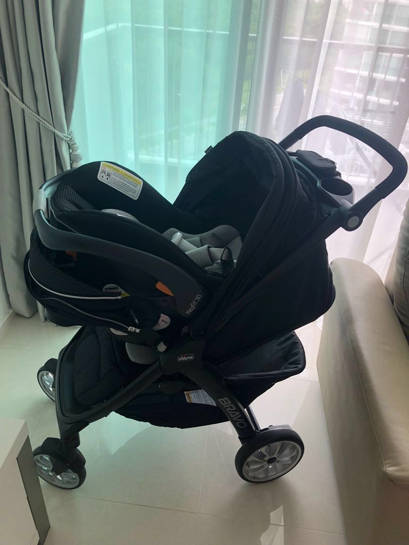 chicco le travel system