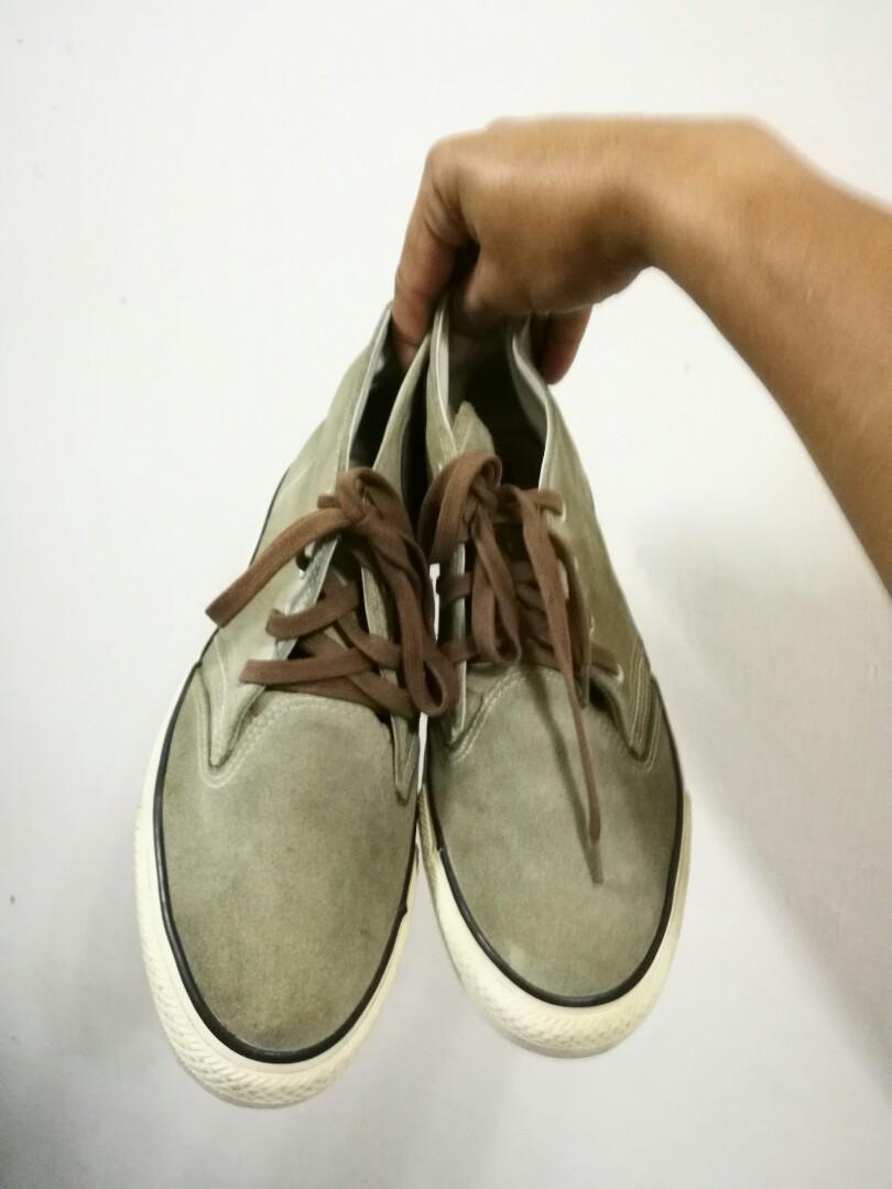 tan suede converse