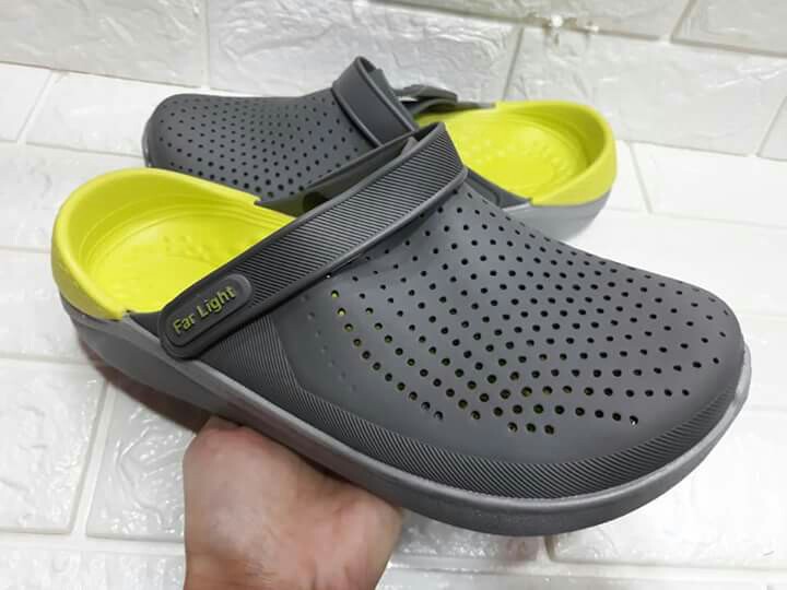 far light crocs