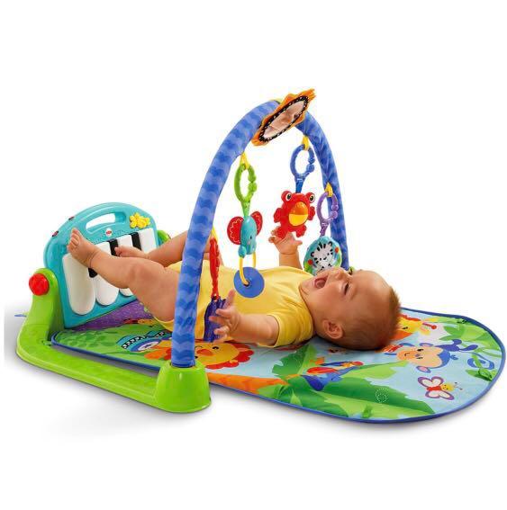 play gym piano