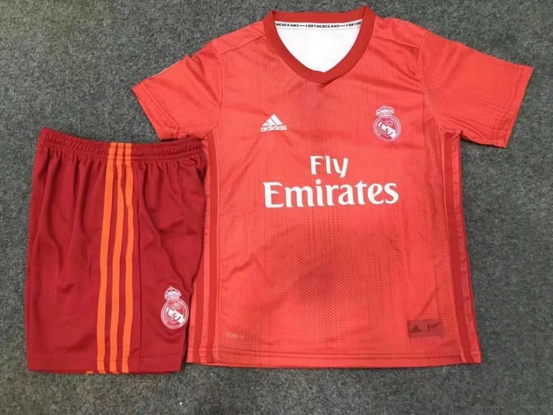 Kids Real Madrid 3rd Kit 2018 19 Sports Sports Apparel On Carousell