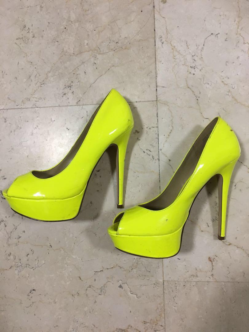 Neon yellow heels aldo deals