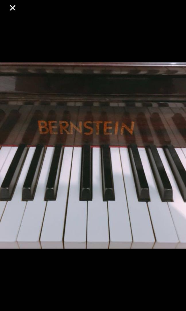 Piano bernstein, Hobbies & Toys, Music & Media, Musical Instruments on