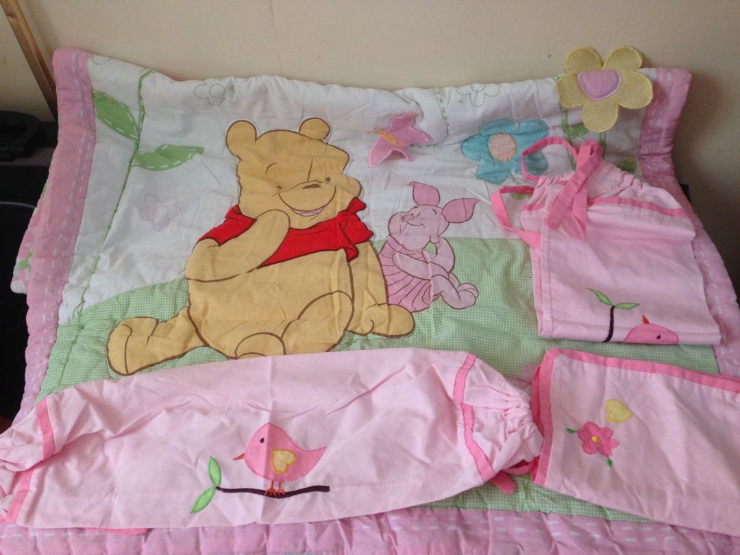 Pooh Comforter set with pillows, Babies & Kids, Baby Nursery & Kids