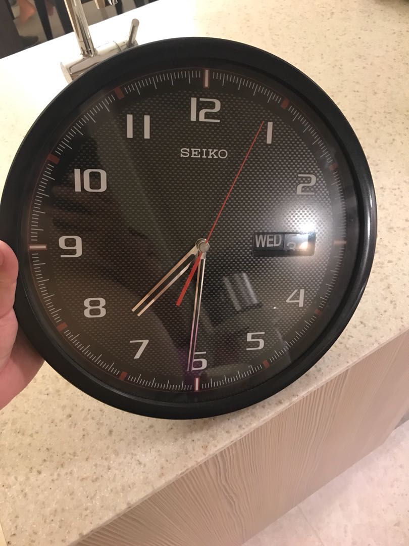 Seiko wall clock with day and date, Furniture & Home Living, Home Decor
