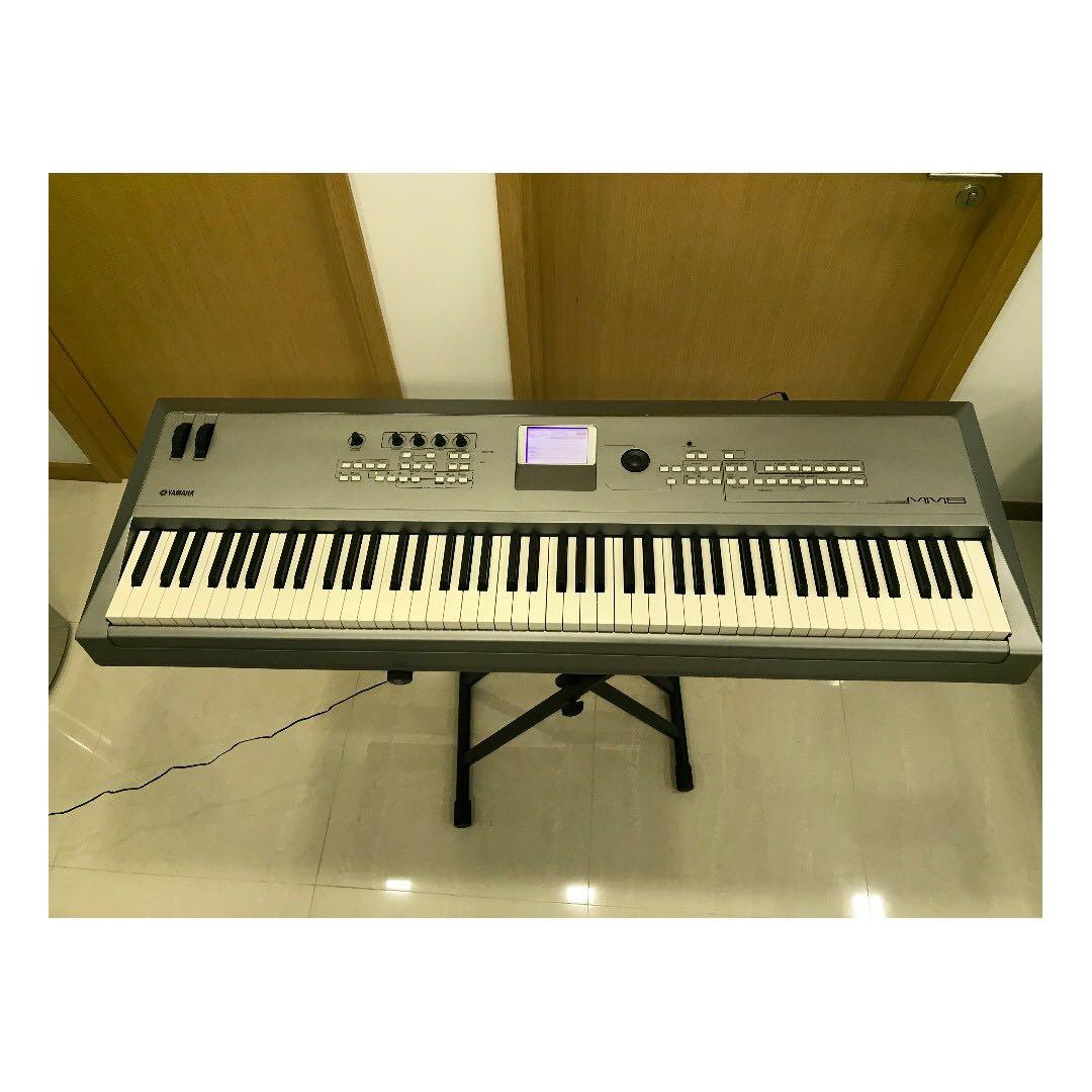 Yamaha MM8 Synthesizer